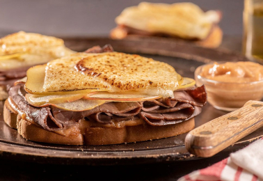 Fall raost beef melt